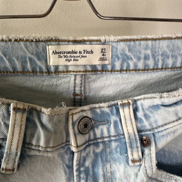 Abercrombie & Fitch 90s Mid Rise Straight Jeans | Light Wash Thick Denim 27 / 4R - Picture 6 of 12